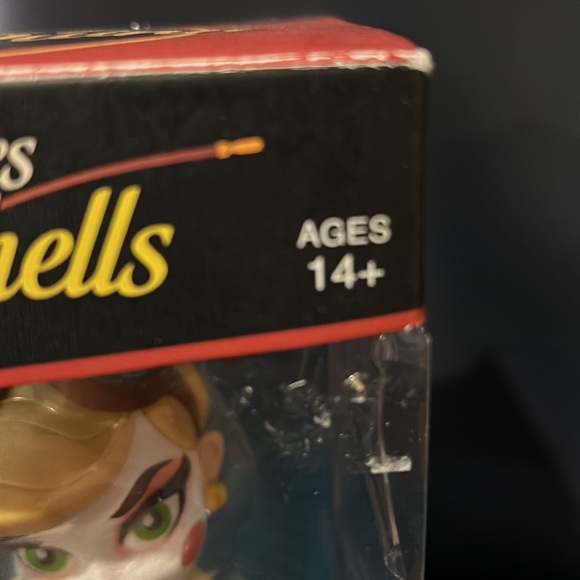 Cryptozoic DC Comics Bombshells Harley Quinn vinyl figure - Picture 6 of 6